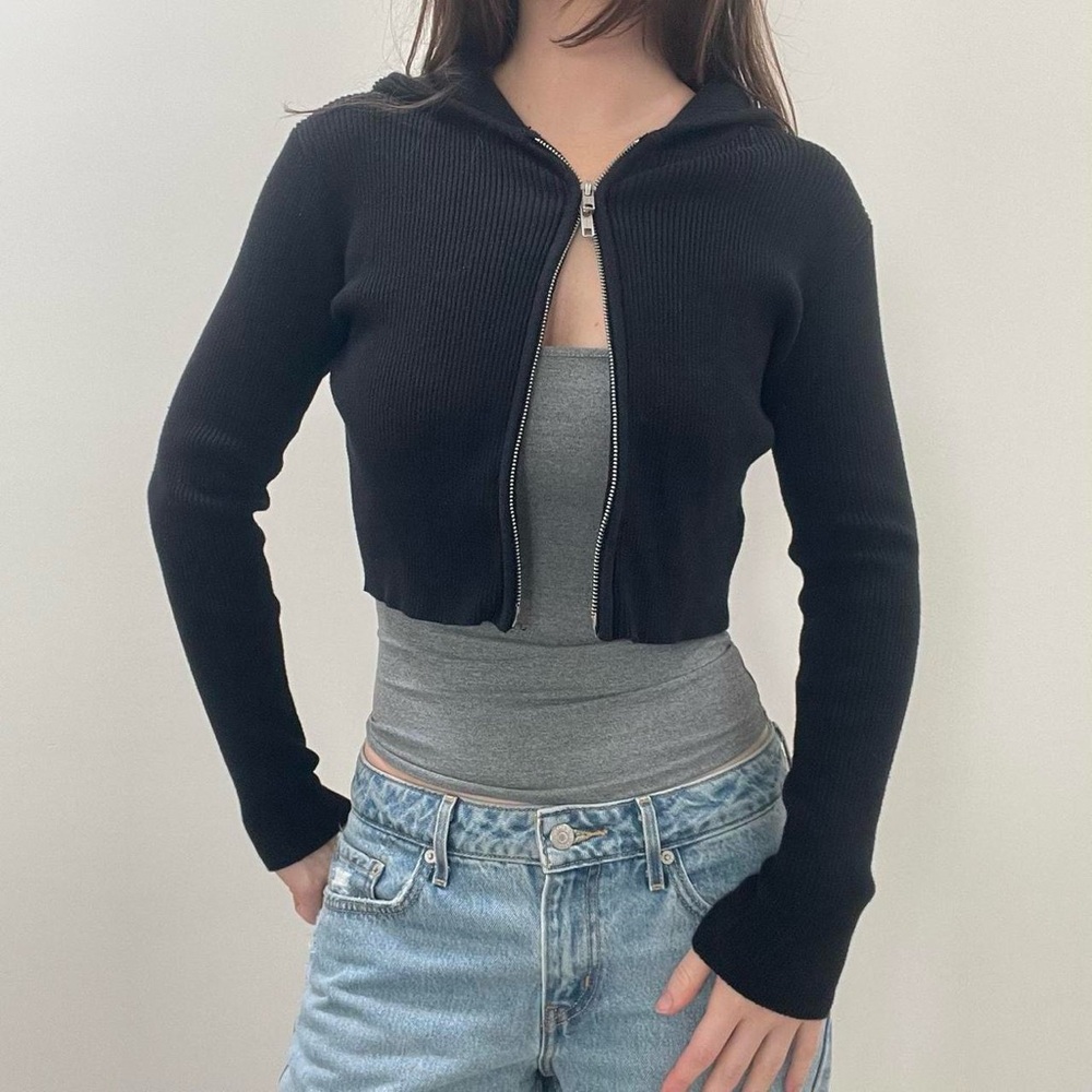 Brandy Melville double zip crop hoodie